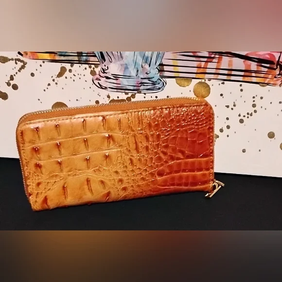 Crocodile Embossed Orange Wallet Features Burberry London Hardware. - Picture 2 of 4